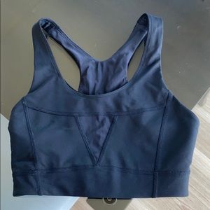 North Face Stow-n-Go C/D sports bra